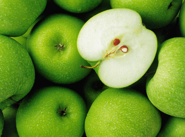 一组绿苹果