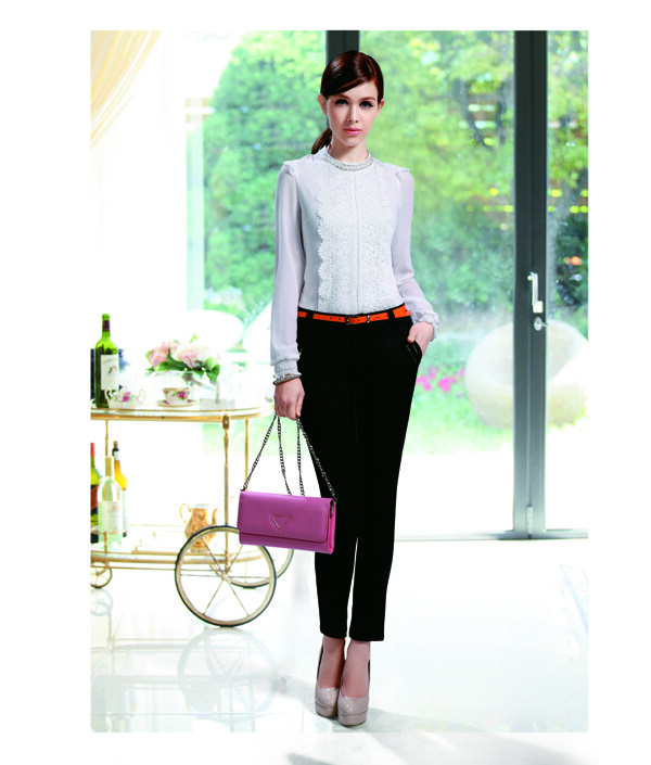 美女模特服裝長發(fā)圖片