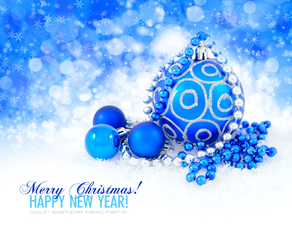 蓝色圣诞彩球和珠子背景素材图片