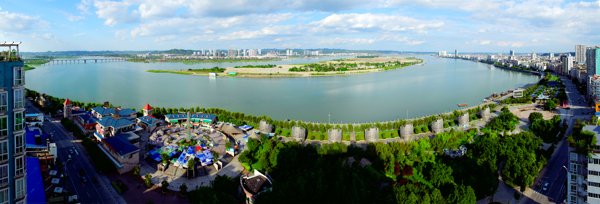 遂宁市城区烟波浩渺的观音湖