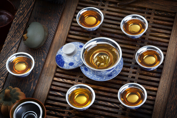 瓷銀茶具