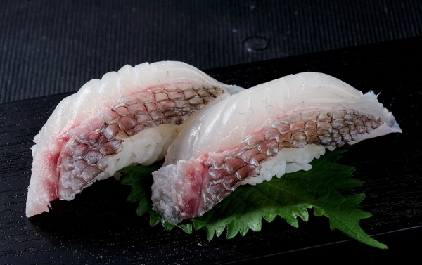 寿司黑鱼寿司图片