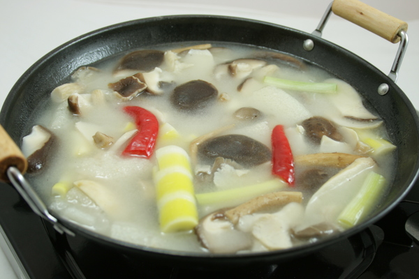 菌菇鍋圖片