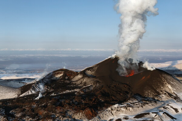 高清火山爆发图片