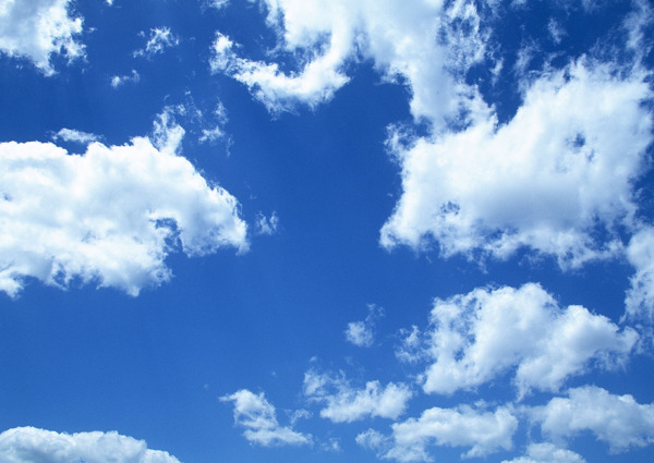 天空白云