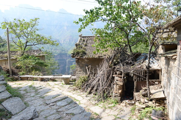 石板小村