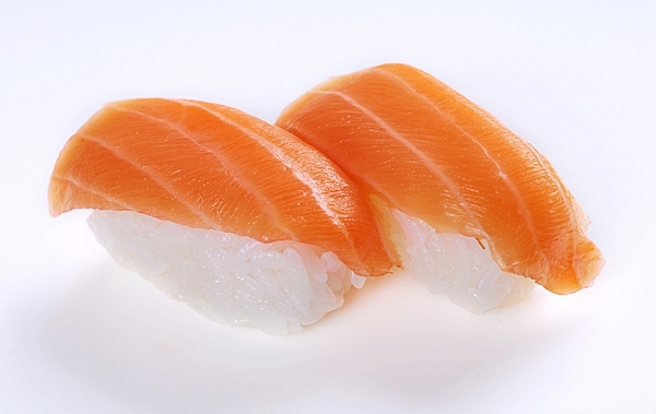 握寿司三文鱼图片