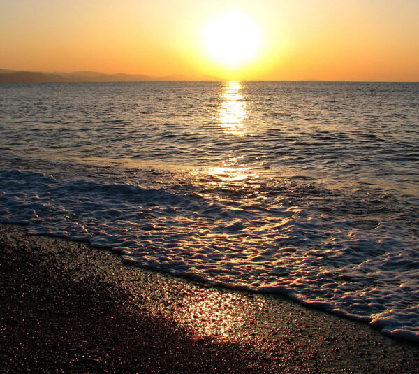 大海落日夕阳自然风景摄影图
