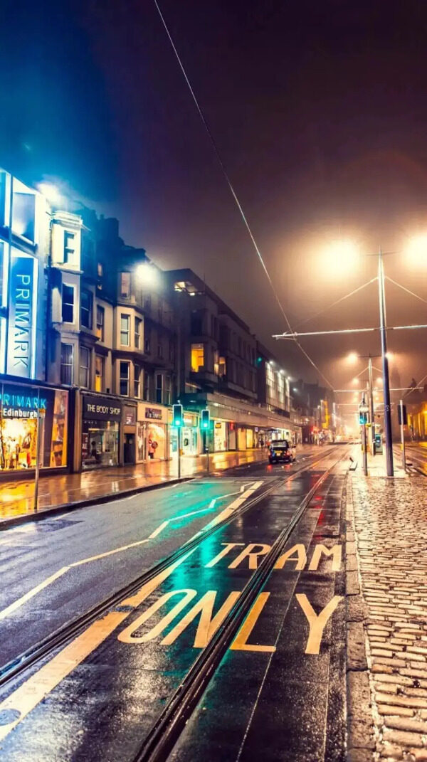 雨夜街道