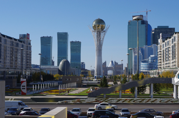 哈萨克斯坦阿斯塔纳市中心街景图片