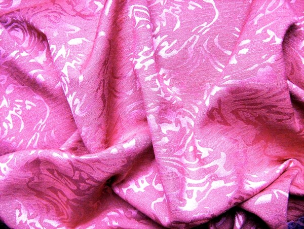 粉红色布料图片
