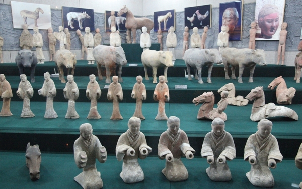漢陽陵博物館陶俑圖片