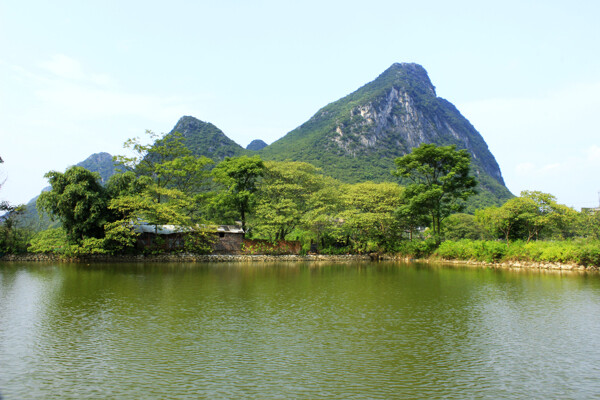 山水魚塘圖片