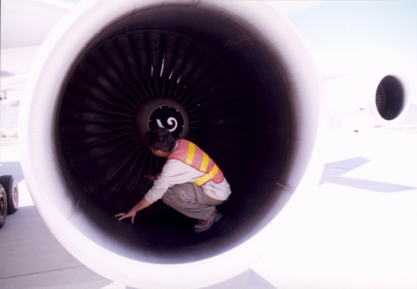 飛機(jī)維修