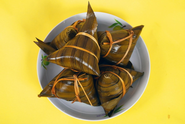 傳統(tǒng)美食肉粽圖片
