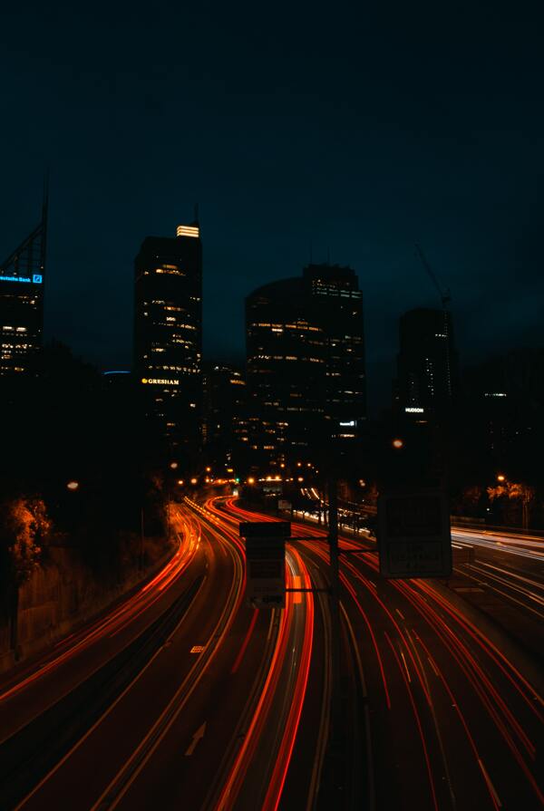 城市夜晚车流线