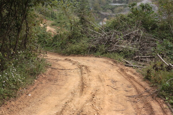 山路