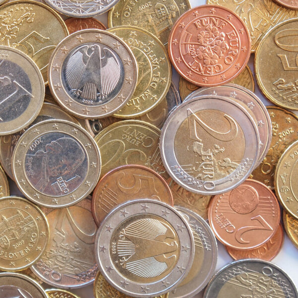 一片欧元硬币图片