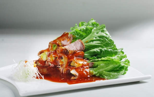 生菜牛肉卷