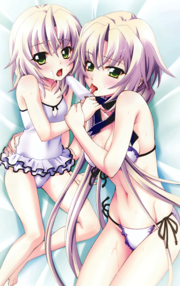 比基尼少女圖片