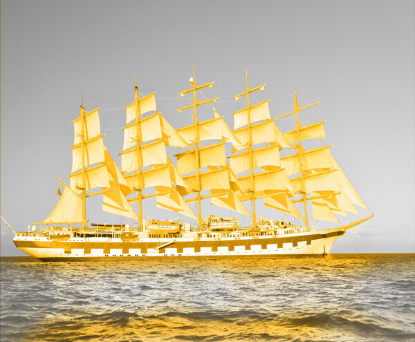 金色船