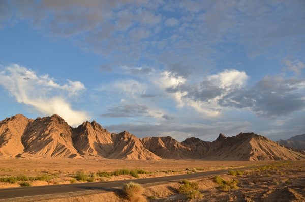 唯美戈壁沙漠风景图片