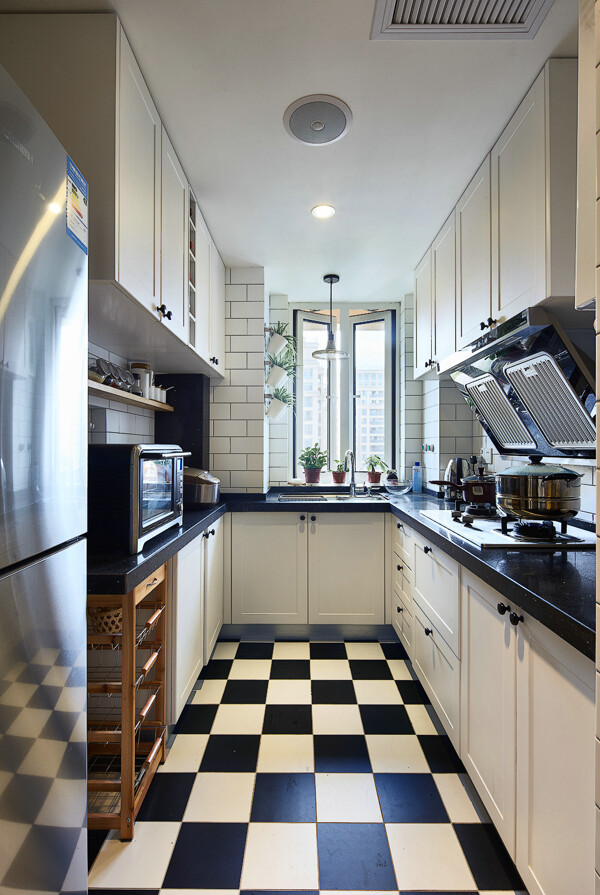 时尚方形格地板厨房室内装修效果图