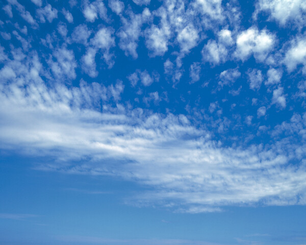 摄影自然景观天空云彩白云朵朵遮蓝天风景图库