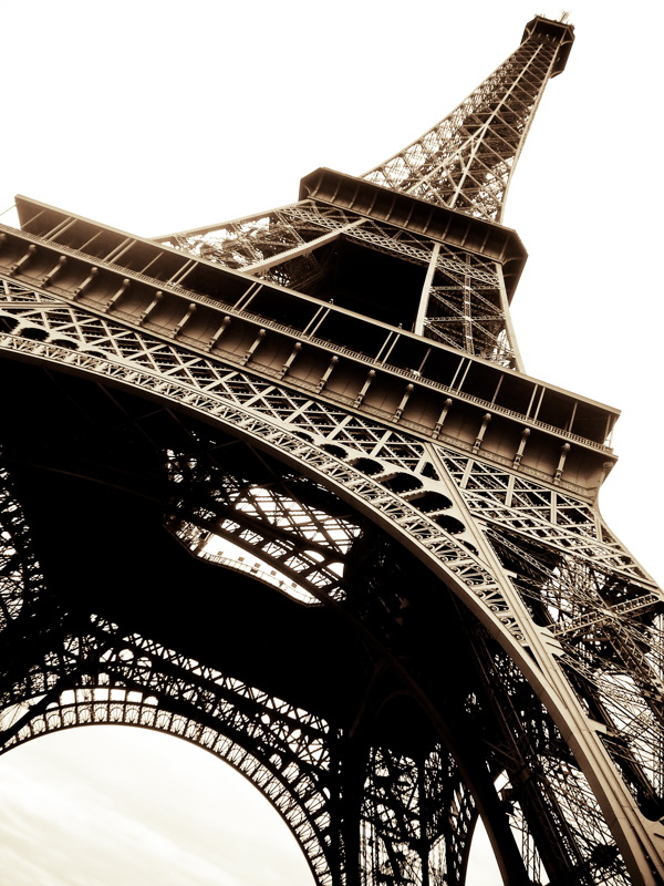 唯美巴黎埃菲尔铁塔图片