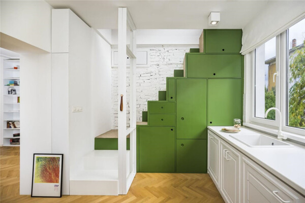 现代时尚深绿色柜子客厅室内装修效果图