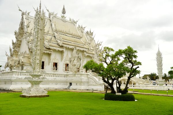 泰国清莱灵光寺风景