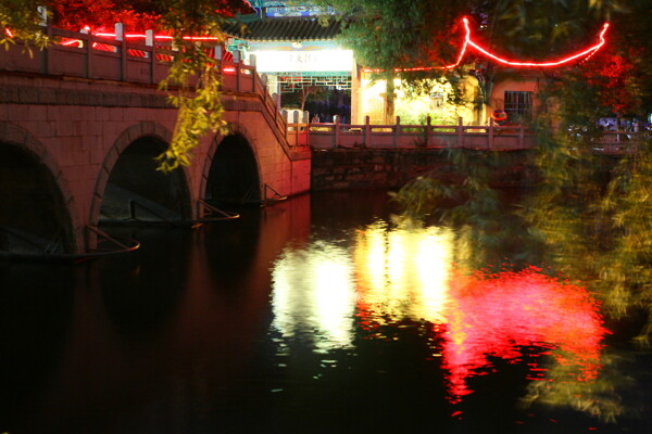 翠湖夜景图片