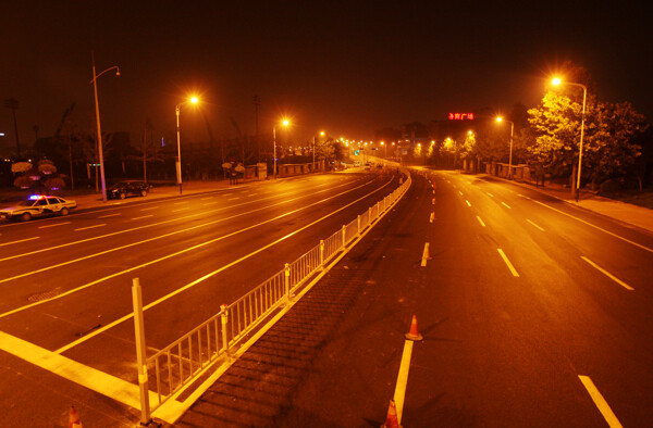 城市道路交通摄影夜景图片
