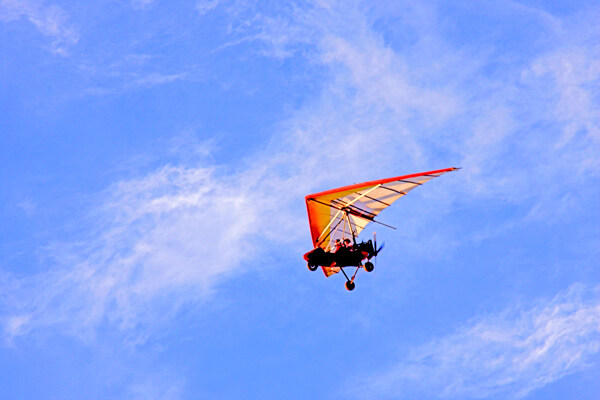 滑翔机动力三角翼图片