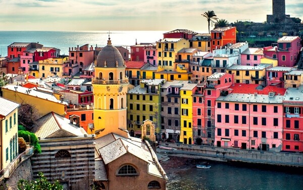 意大利海边小城图片