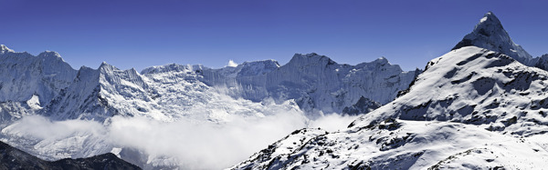 山峰全景背景图片
