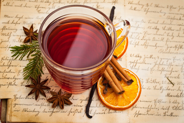 红茶与香料图片