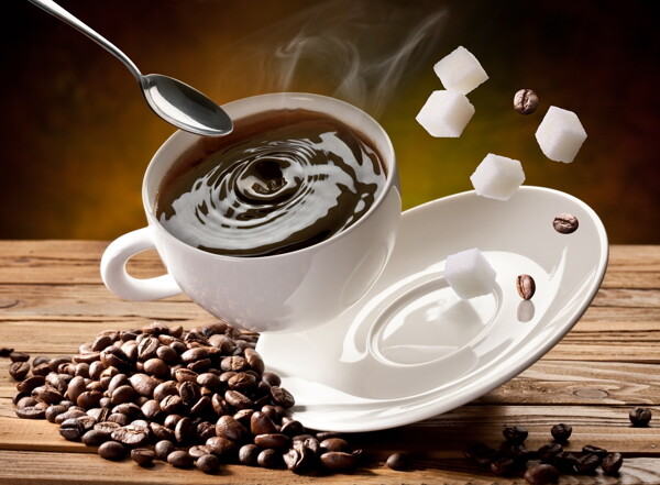 香浓的咖啡与咖啡豆图片