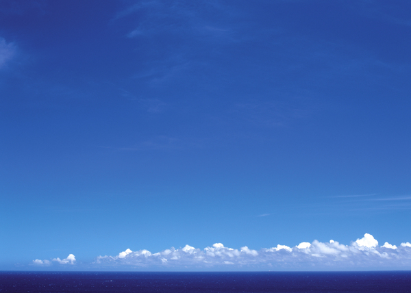 蓝天大海风景高清图片