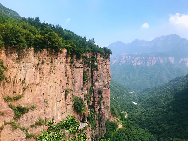 万仙山挂壁山路