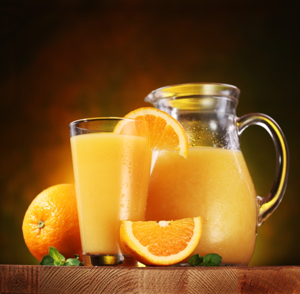 橙子与橙汁饮料图片
