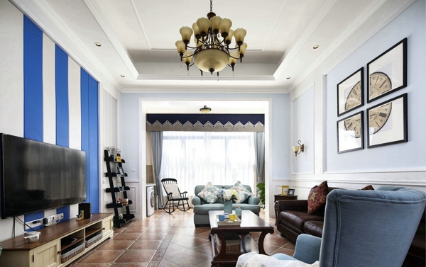 中式客厅蓝色条纹电视背景墙装修效果图