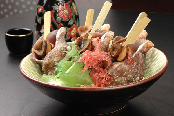 日本料理盐水煮海螺