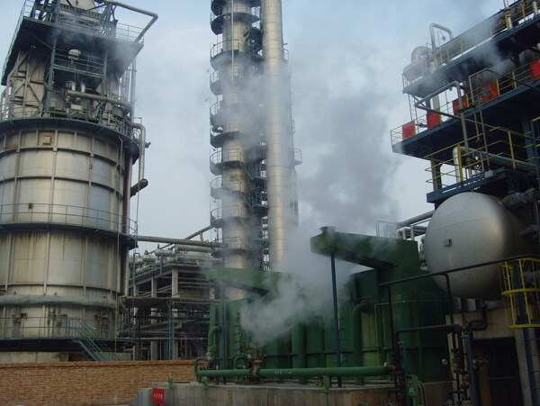 化工工业炼油厂冶炼图片