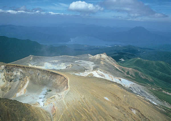 高山山脉图片