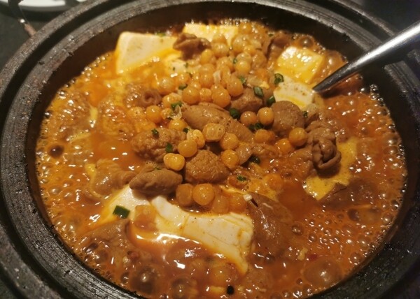 石锅豆腐肥肠图片
