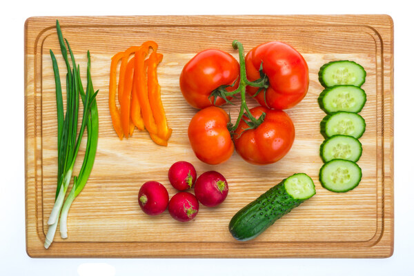 菜板上的蔬菜图片