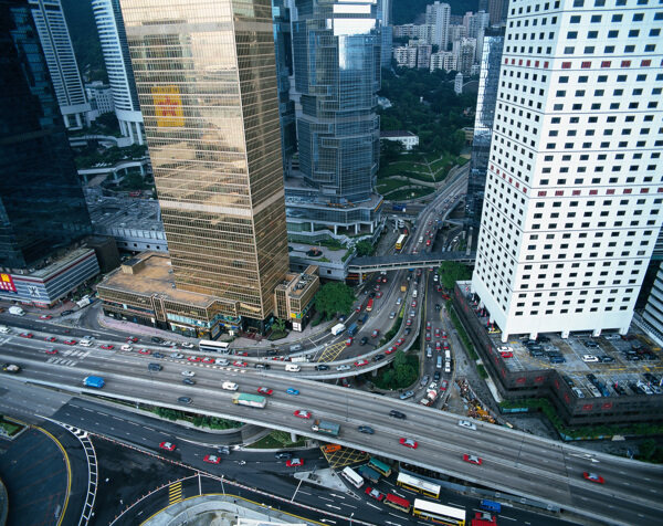 城市高楼与道路图片