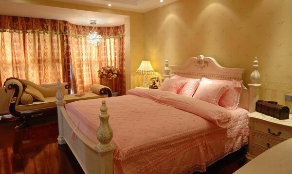 粉色卧床