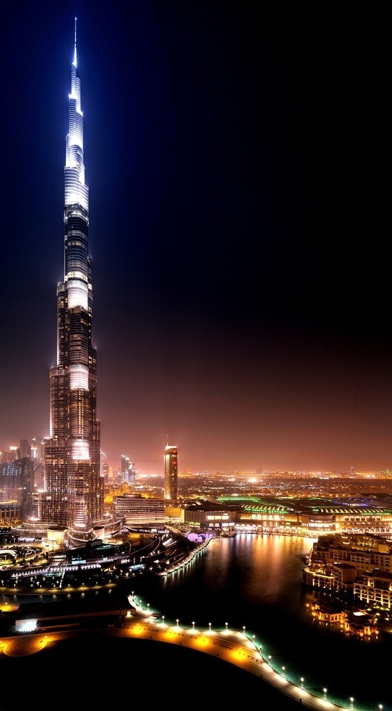 迪拜摩天巨塔